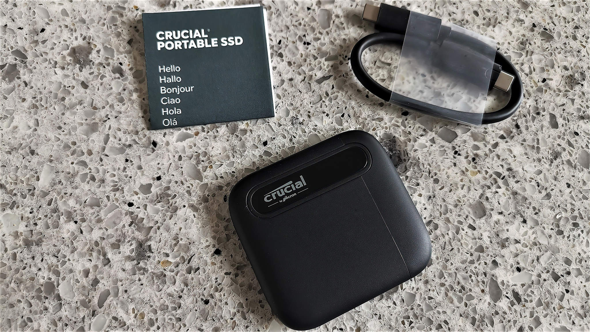 Crucial X6 1TB Portable SSD - USB 3.2 - USB-C 